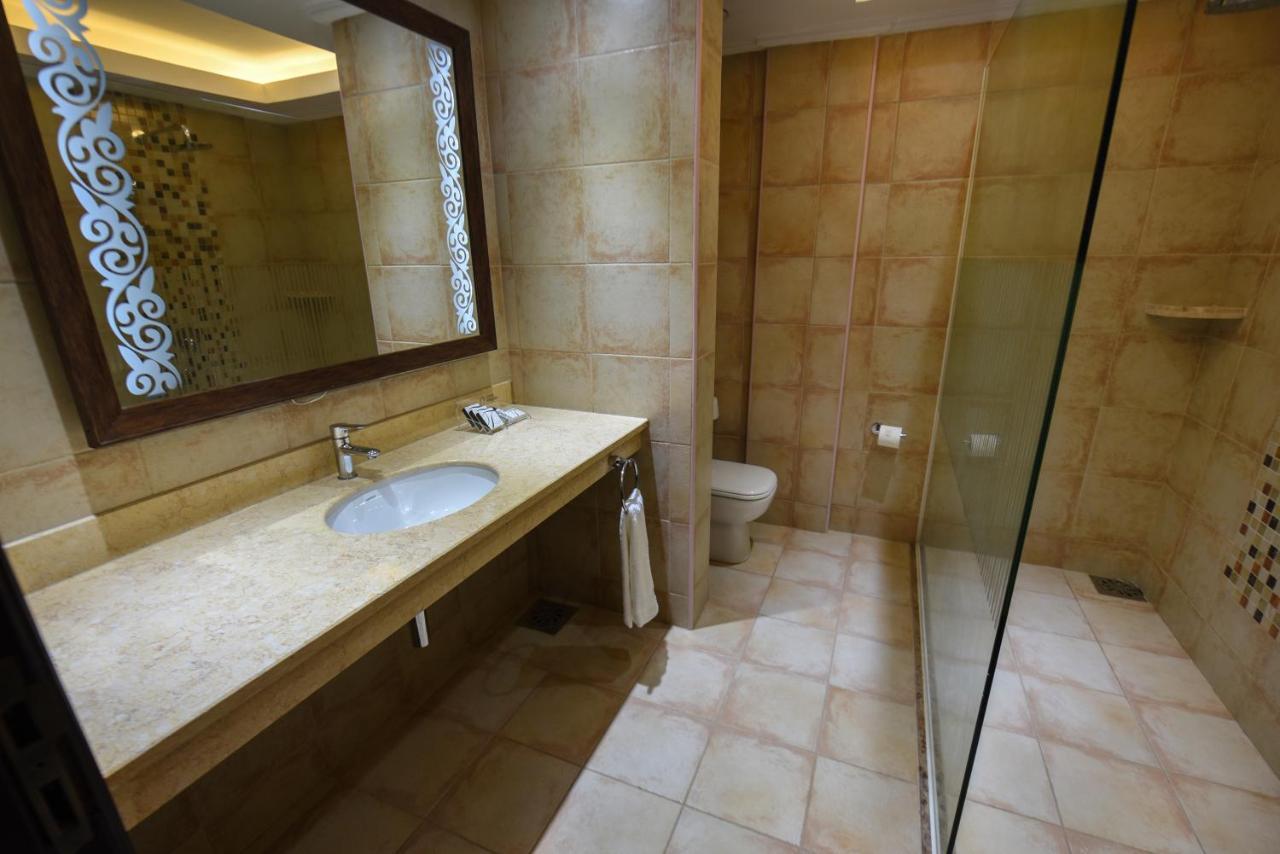 Casa Solada Hotel Kampala Eksteriør bilde